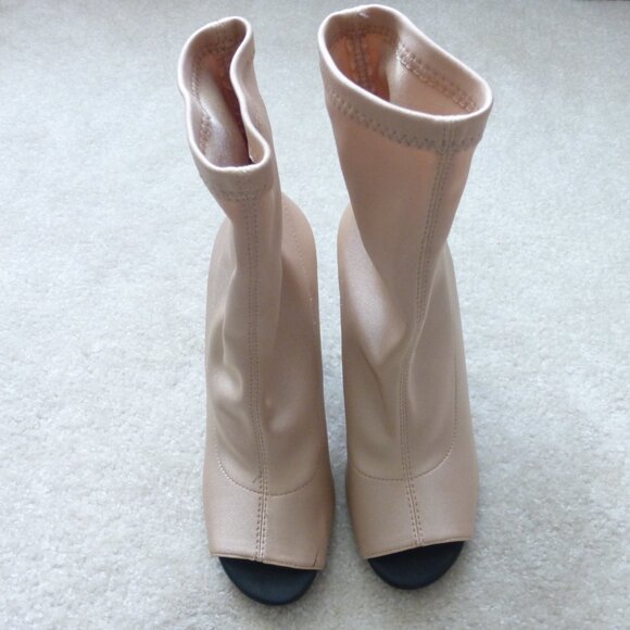 CALL IT SPRING tan pull-on sock mid-ankle booties - Picture 4 of 11